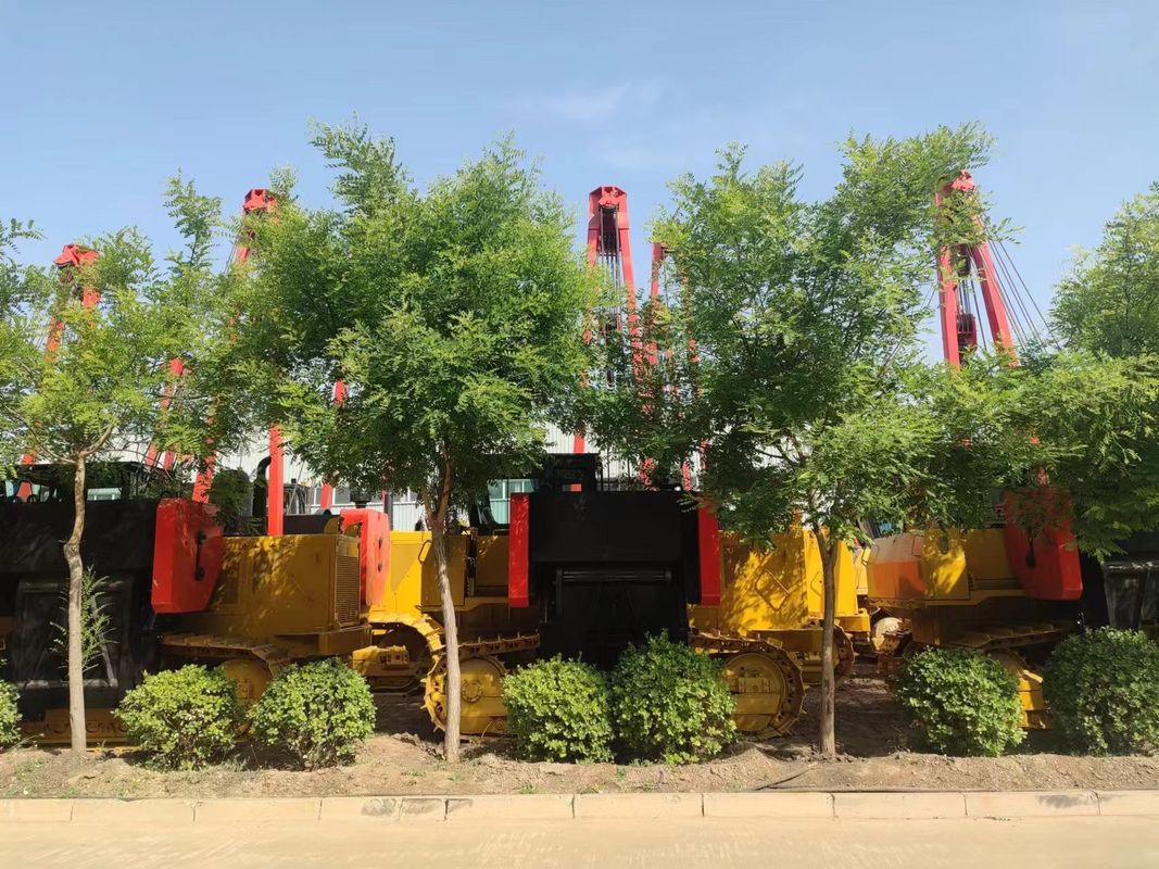 70T Pipe Layer Untuk Oil Gas Pipeline Konstruksi Oil Gas Pipe Laying Machine